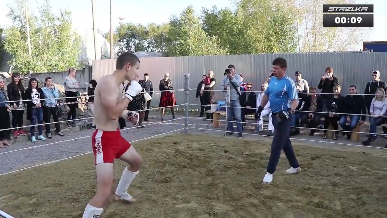 Chien thang cua vo si nghiep du 44 tuoi truoc tay dam MMA 18 tuoi hinh anh