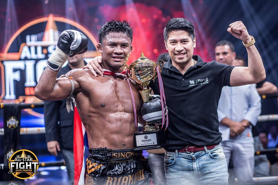 Buakaw thang tran thu 301 anh 11