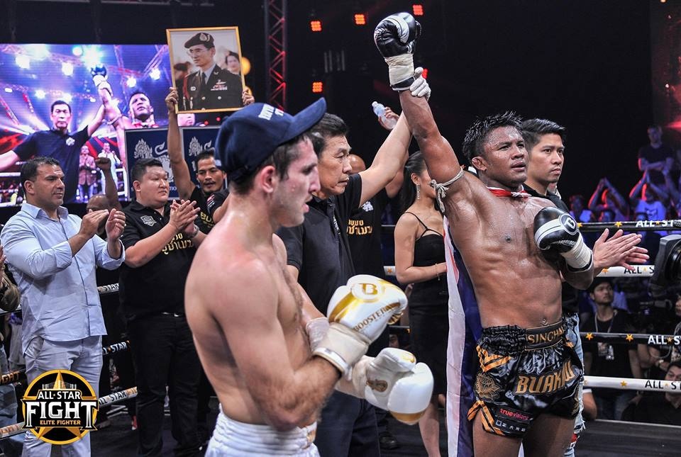 Buakaw thang tran thu 301 anh 10
