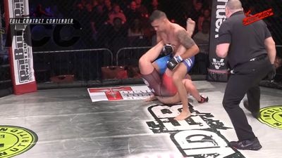 Đòn khóa WWE lần đầu được dùng tại MMA ảnh 1 Don khoa WWE lan dau duoc dung tai MMA anh 1