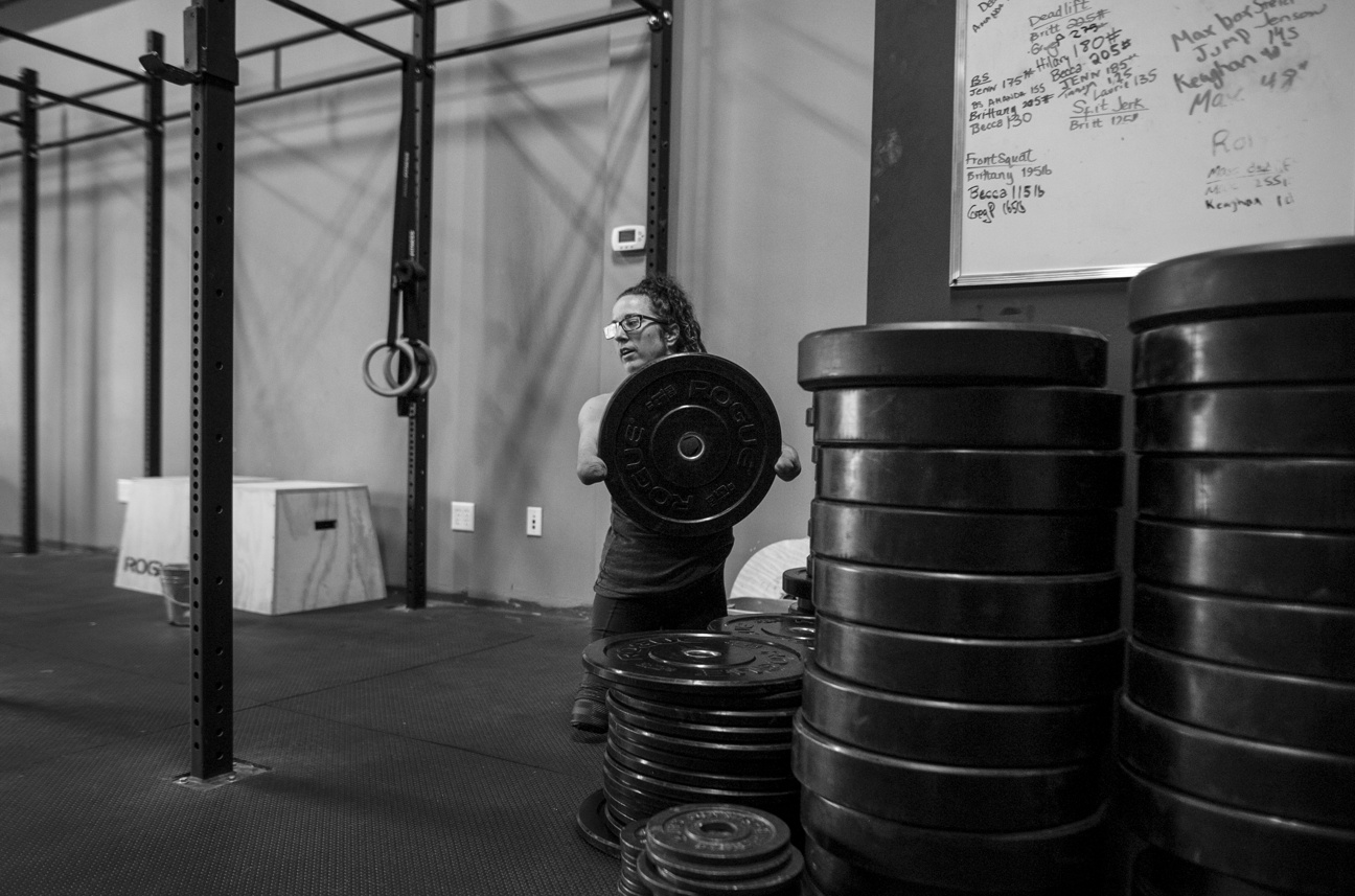 Lindsay Hilton tap luyen crossfit hinh anh