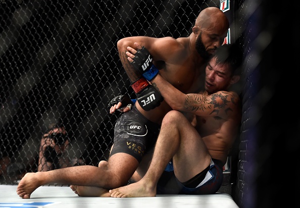 UFC 216: Johnson lap ky luc anh 5