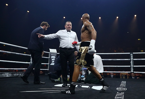 Tay dam nguoi Anh gay phan no sau cu danh trom anh 5