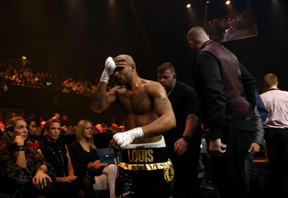 Tay dam nguoi Anh gay phan no sau cu danh trom anh 8