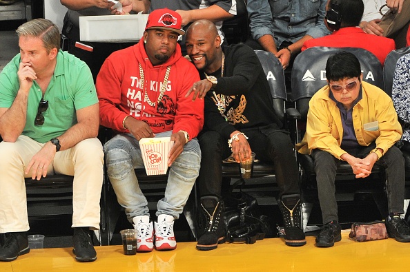 Floyd Mayweather khoe trang suc 'doc' anh 6