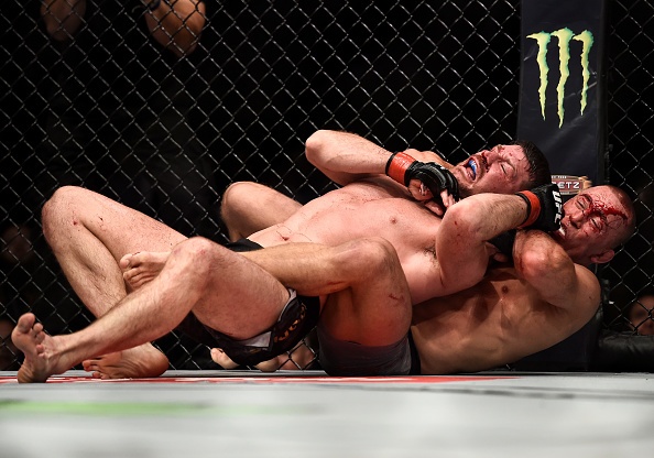 Tran dau nhieu cam xuc giua St-Pierre va Bisping hinh anh