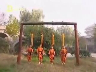 Mon sinh Thieu Lam treo co luyen cong hinh anh