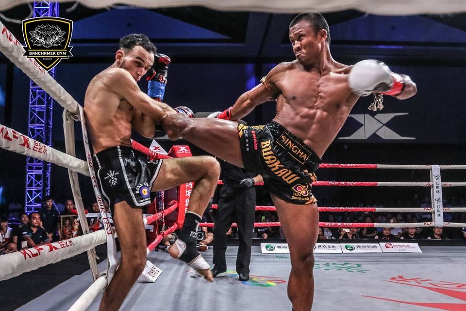 Buakaw dam bat tinh doi thu nguoi Ha Lan anh 5