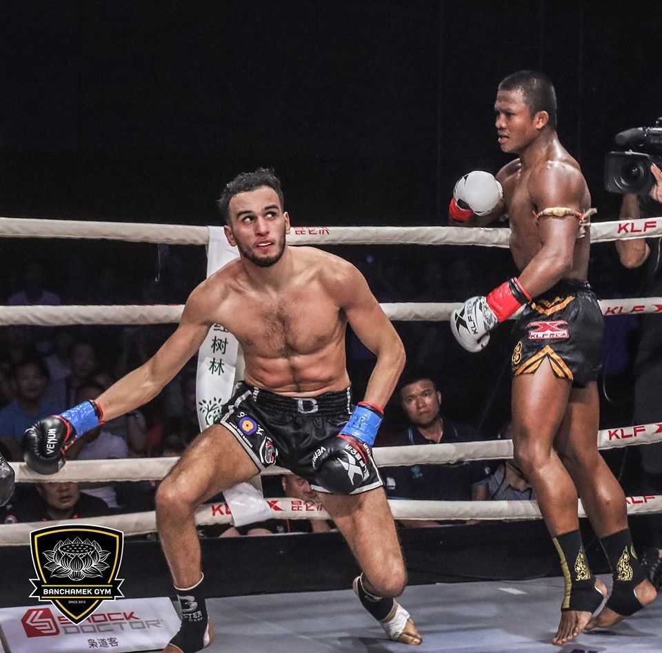 Buakaw dam bat tinh doi thu nguoi Ha Lan anh 7