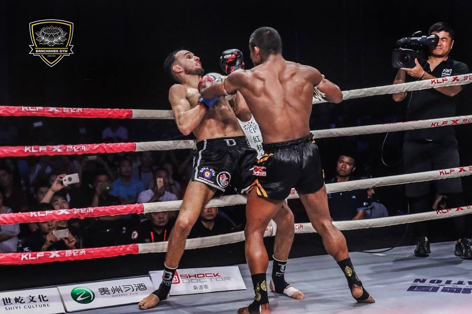 Buakaw dam bat tinh doi thu nguoi Ha Lan anh 8