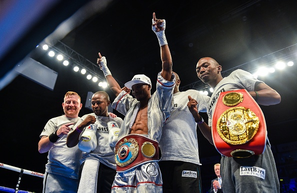 Zolani Tete tạo kỷ lục thế giới ảnh 7 Zolani Tete tao ky luc the gioi anh 7