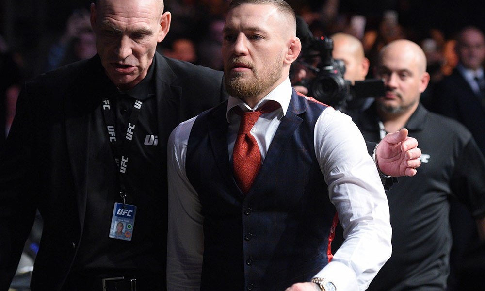 Conor McGregor vui ve ben gia dinh anh 8