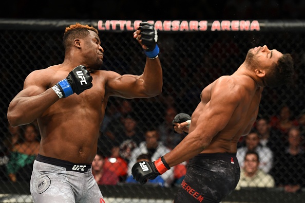 UFC 218: Võ sĩ có cú đấm mạnh nhất thế giới ảnh 6 UFC 218: Vo si co cu dam manh nhat the gioi anh 6