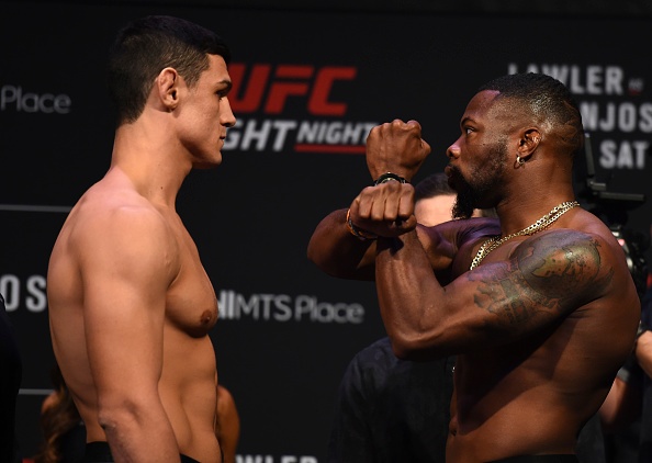 Vo si UFC thang bang combo don goi anh 1