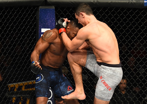 Vo si UFC thang bang combo don goi anh 6