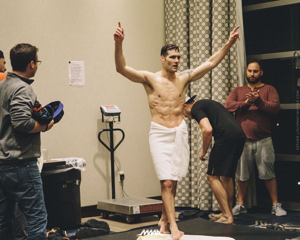 MMA: Nỗi đau chưa kể sau ánh hào quang ảnh 3 MMA: Noi dau chua ke sau anh hao quang anh 3