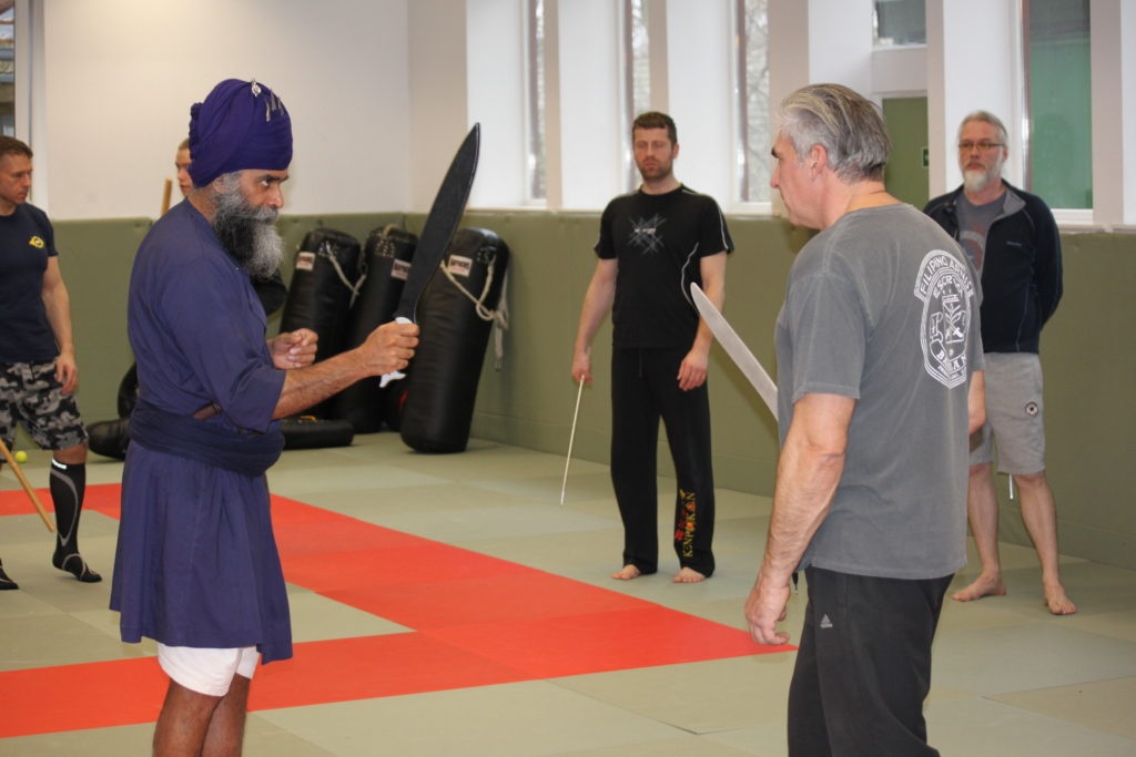 Nidar Singh,  võ sư cuối cùng với sứ mệnh hồi sinh môn võ 5.000 năm tuổi  ảnh 4 Nidar Singh,  vo su cuoi cung voi su menh hoi sinh mon vo 5.000 nam tuoi anh 4