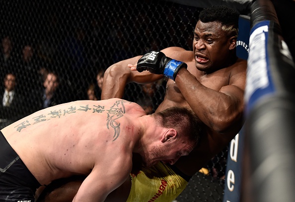 UFC 220: Võ sĩ khỏe nhất hành tinh thất bại trước nhà vô địch ảnh 4 UFC 220: Vo si khoe nhat hanh tinh that bai truoc nha vo dich anh 4
