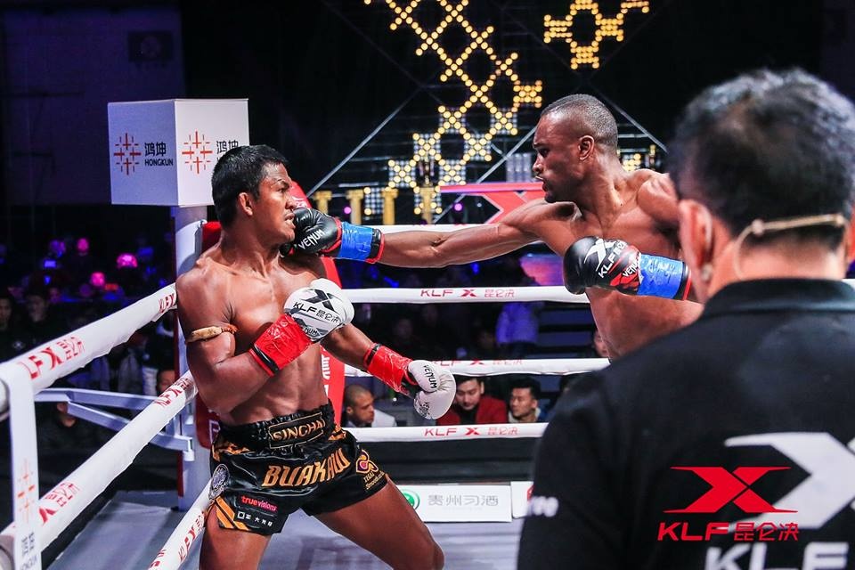 Thanh Muay Thai Buakaw thang tran anh 3