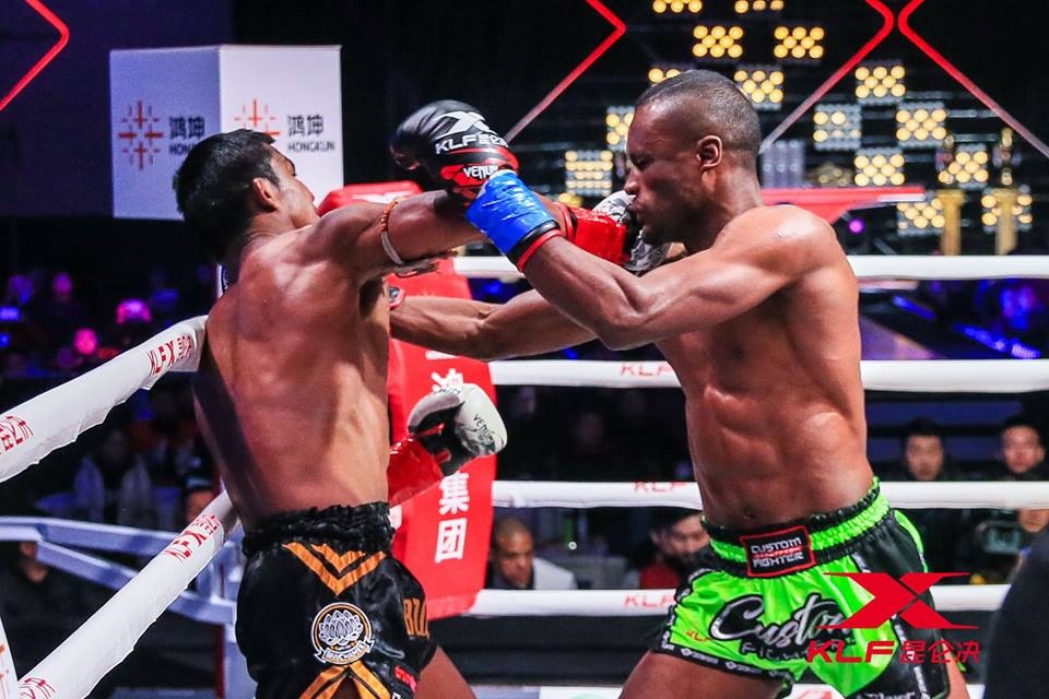 Thanh Muay Thai Buakaw thang tran anh 4