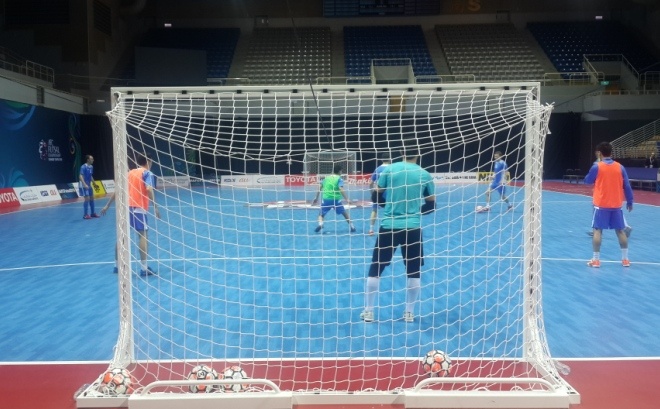 Tuyen Futsal Uzbekistan da tap luyen the nao? anh 3
