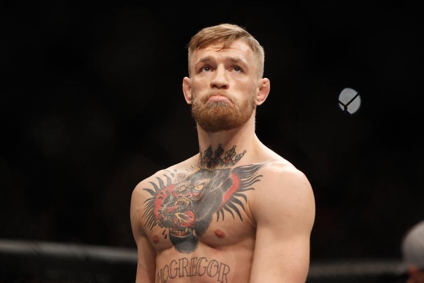 Conor McGregor se bi UFC tuoc dai vo dich anh 1