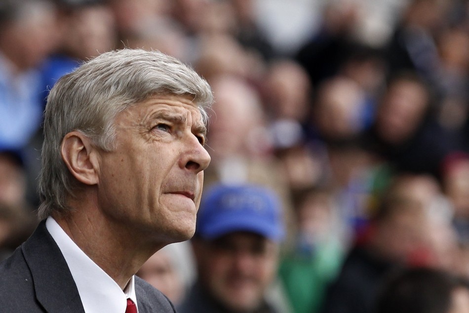 Arsenal: Khi nhung dua tre mang guong mat gia nua hinh anh