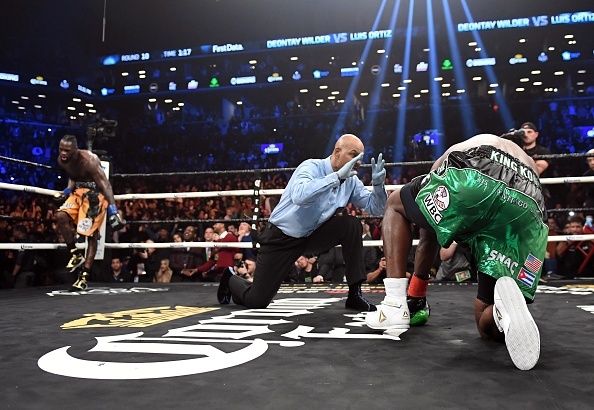 Ha knock-out King Kong,  Wilder thach thuc Joshua anh 7