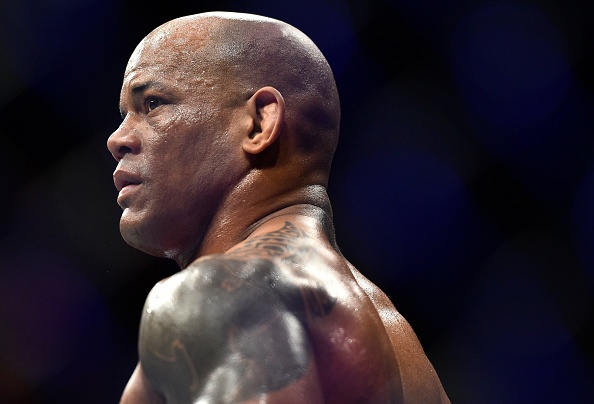 Dam doi thu khi het gio, cuu VDV Olympic bi xu thua trong am uc hinh anh