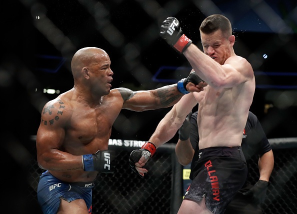 Dam doi thu khi het gio,  cuu VDV Olympic bi xu thua trong am uc anh 1