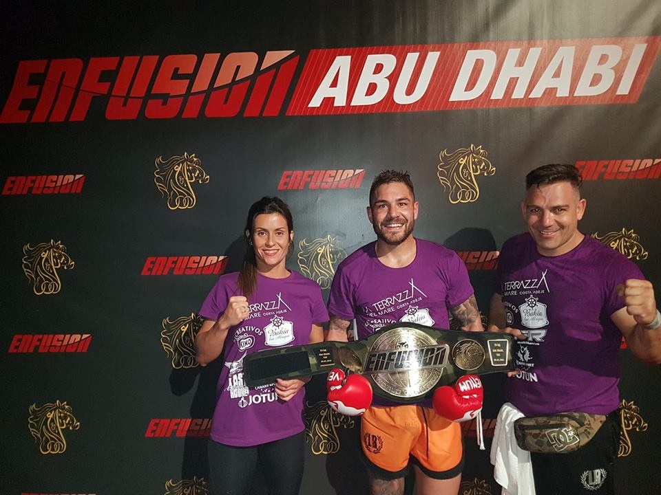 “Thanh Muay Thai” Buakaw thua soc,  lo dai vo dich the gioi anh 2