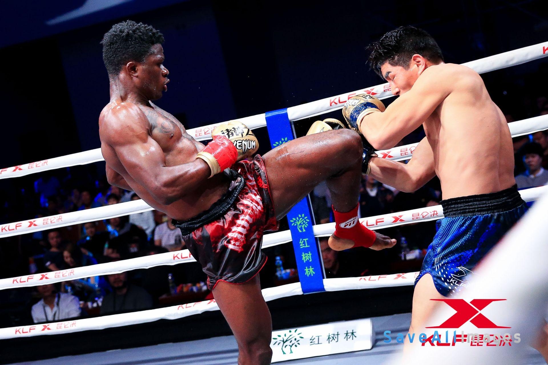 Cao thu Thieu Lam that bai truoc nha vo dich Muay Thai hinh anh