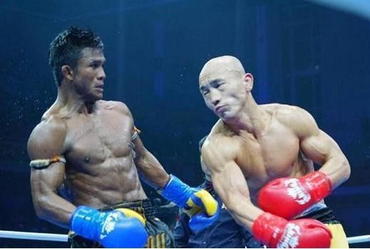 Sau Buakaw, ‘De nhat Thieu Lam’ Nhat Long lai chien voi cao thu Muay hinh anh