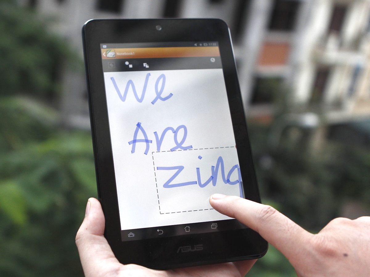 Danh gia Memo Pad HD7: Asus muon lam vua tablet gia re? hinh anh