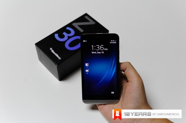 Anh can canh BlackBerry Z30 vua ra mat hinh anh