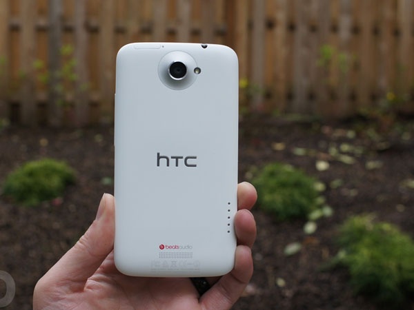 HTC One X bat ngo duoc ban tro lai, gia 7,6 trieu dong hinh anh