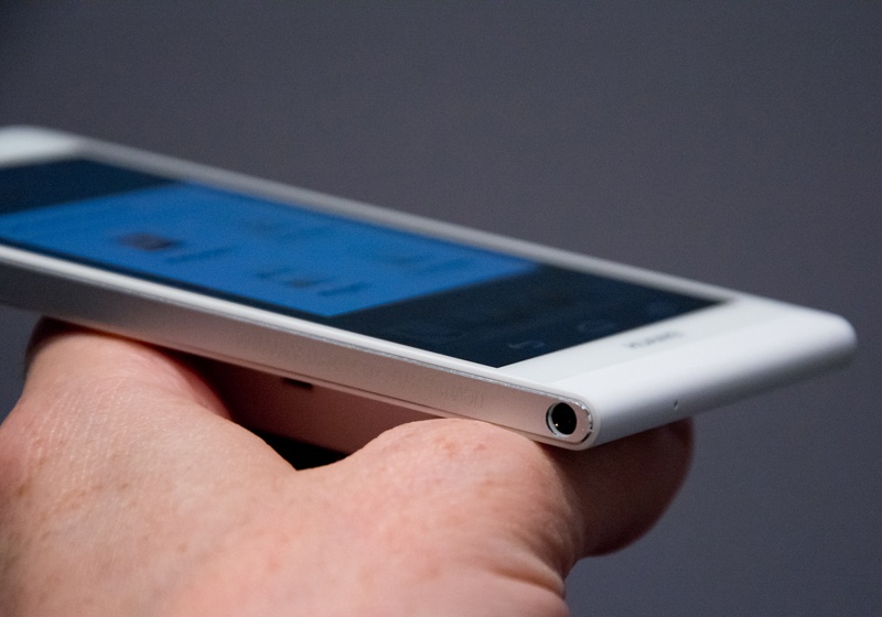 Smartphone sieu mau Ascend P6 giam gia 2 trieu dong hinh anh