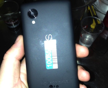 LG Nexus 5 se co gia 300 USD cho ban 16 GB hinh anh