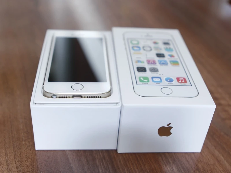 iPhone 5S, 5C chinh hang ve Viet Nam cuoi thang 11 hinh anh