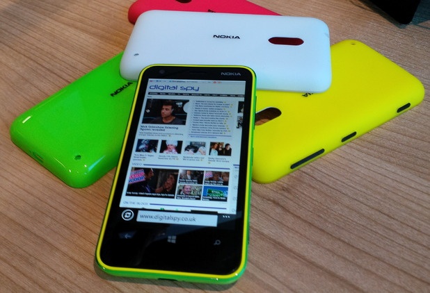 Nhung smartphone ca tinh danh cho nu nhan ngay 20/10 hinh anh