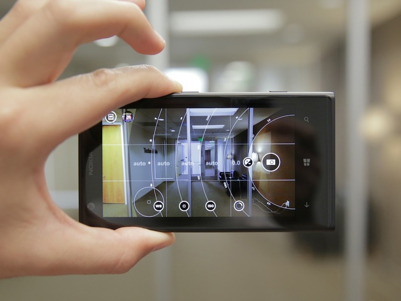 Smartphone tuong lai se co man hinh 4K, camera 55 ‘cham’ hinh anh