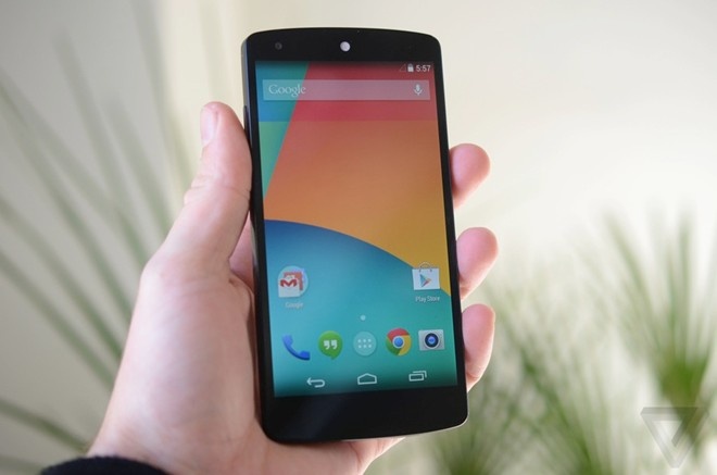 Nexus 5 co gia dat tai Viet Nam hinh anh