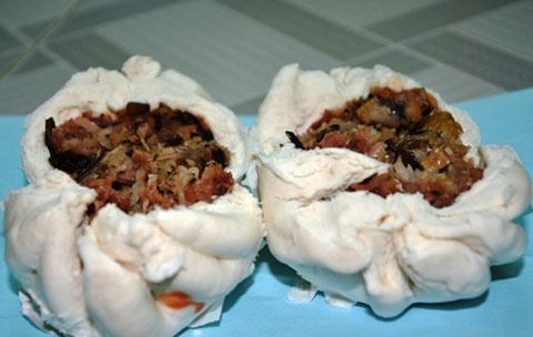 Banh bao: Vo trang hoa chat, nhan do oi thiu hinh anh