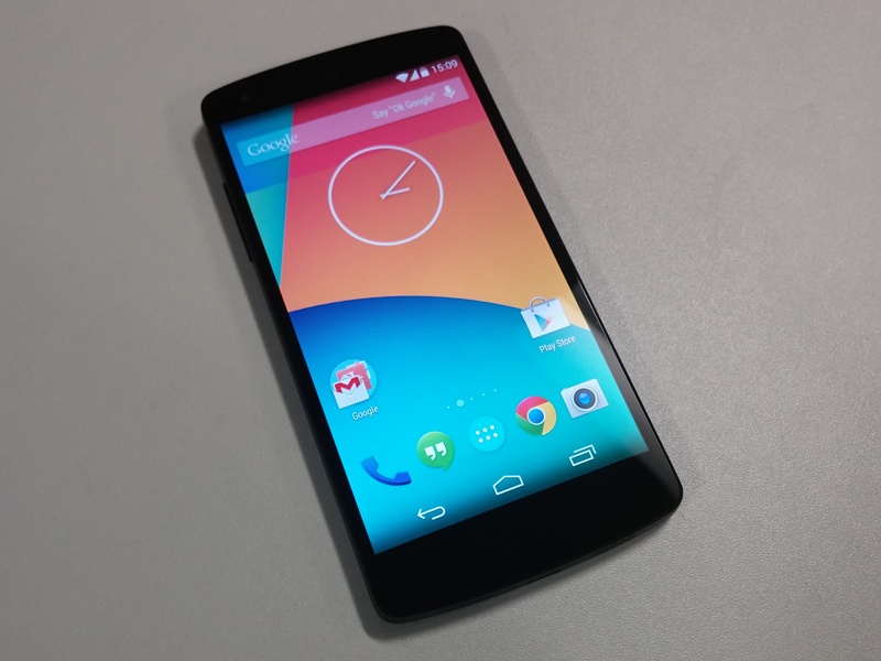 Nhung smartphone va tablet chua nen mua luc nay hinh anh