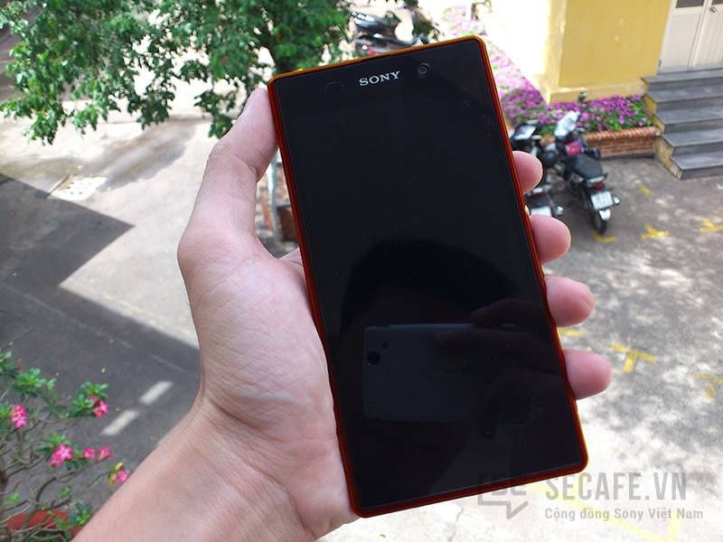 Hinh anh Xperia Z1 mau do tai Viet Nam la gia hinh anh