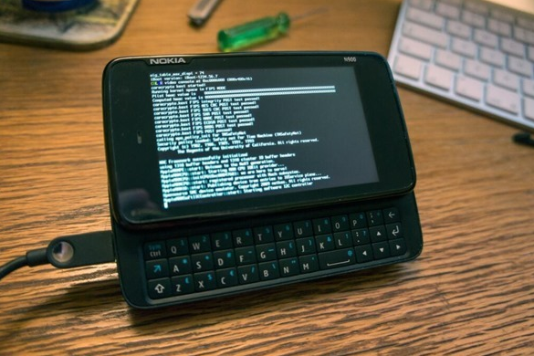 Blog 21h: Nokia N900 chay iOS, ban dung iPhone 6 gay sot hinh anh