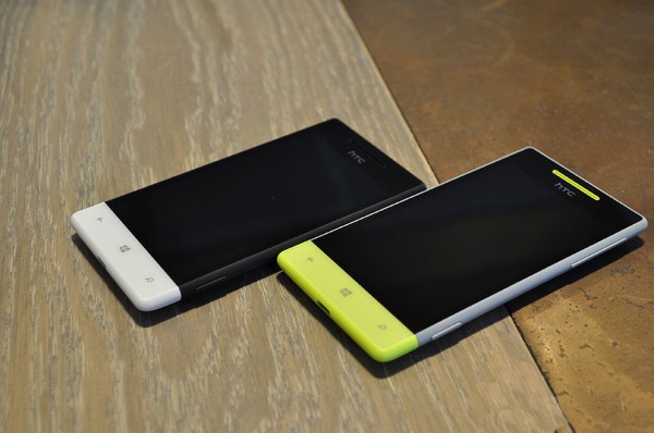 Blog 21h: HTC 8S gia chi con 3,3 trieu, Xperia Z1 giam gia hinh anh