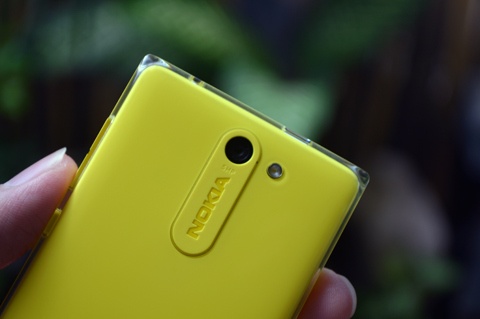 Nokia Asha 502 gia gan 2,3 trieu tai Philippines hinh anh