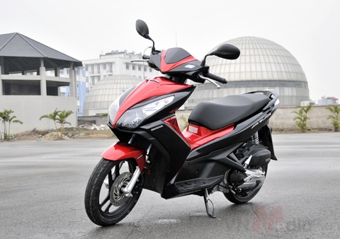 Giam them 1 trieu, gia Air Blade lap day moi hinh anh