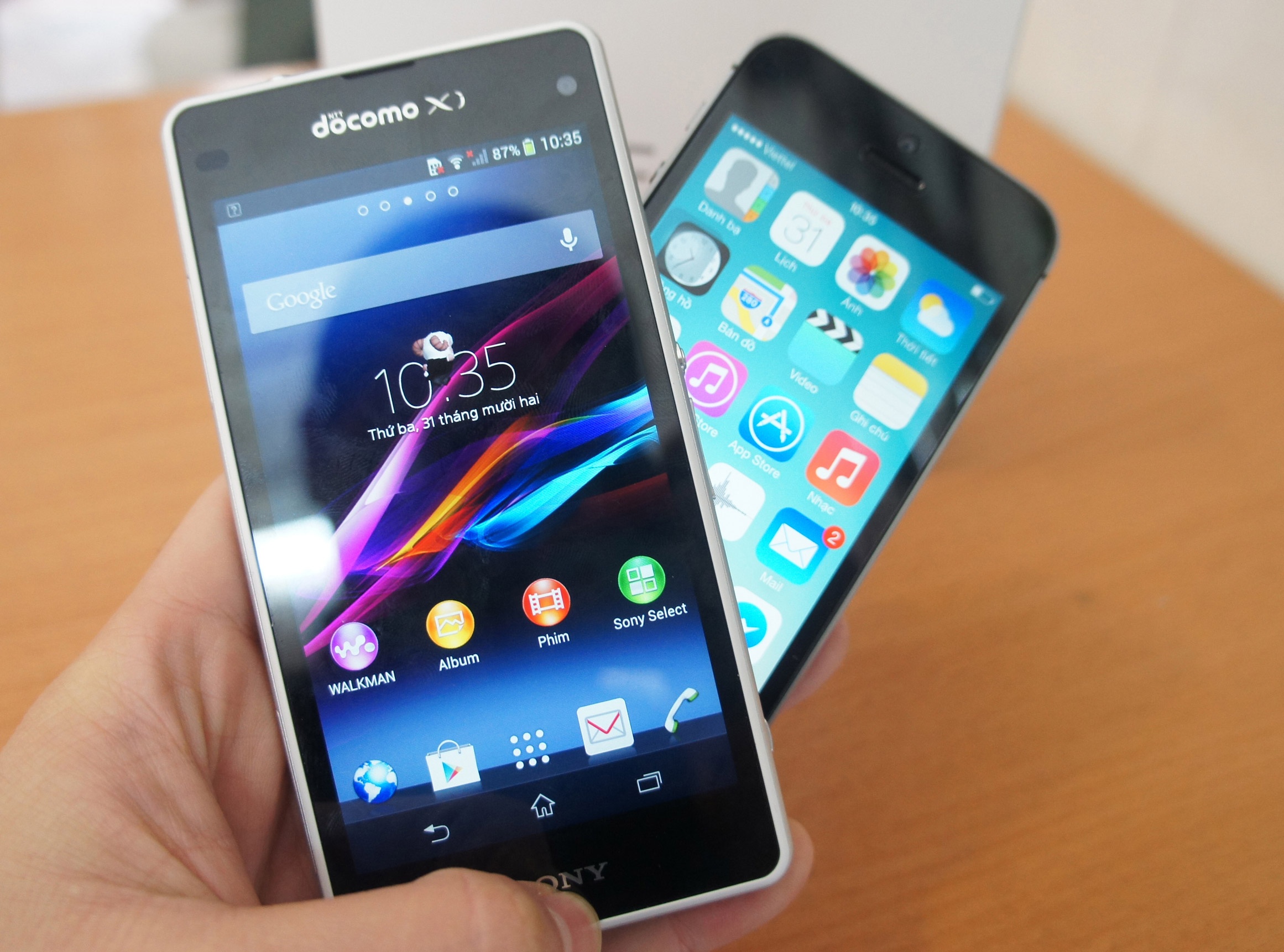 Xperia Z1 Mini ve Viet Nam voi gia 16,5 trieu dong hinh anh